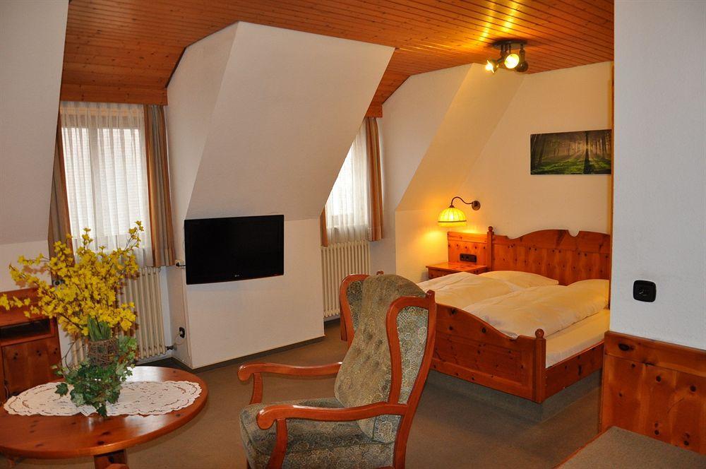Gaestehaus Becher Donzdorf Kültér fotó